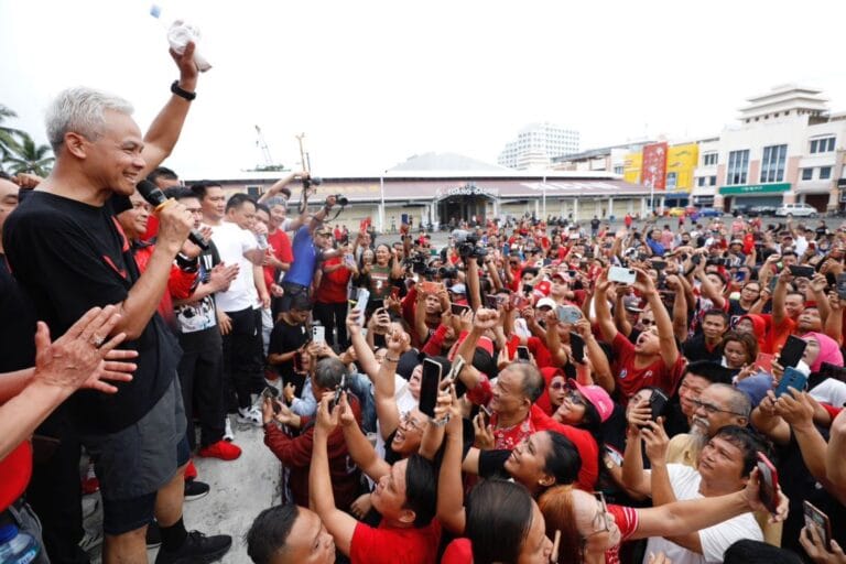 Ribuan Warga Manado Sambut Ganjar: Torang Pe Presiden