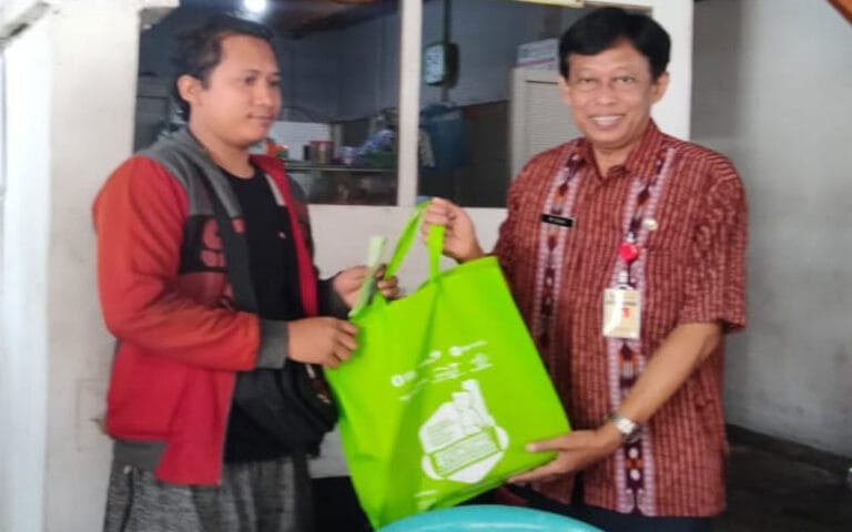 Ribuan KRS di Kabupaten Semarang Terima Bantuan