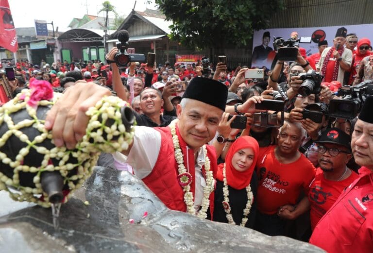 Resmikan Posko Pande Giling, Ganjar: Di Sinilah Penindasan Kita Lawan!