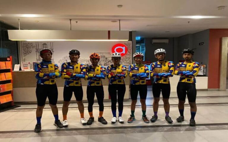 Rela Gowes Jawa-Bali Untuk Amal Kaki Palsu