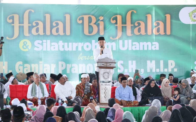 Halal Bihalal Dengan Ulama se Jatim, Ganjar Dicurhati Soal Pupuk