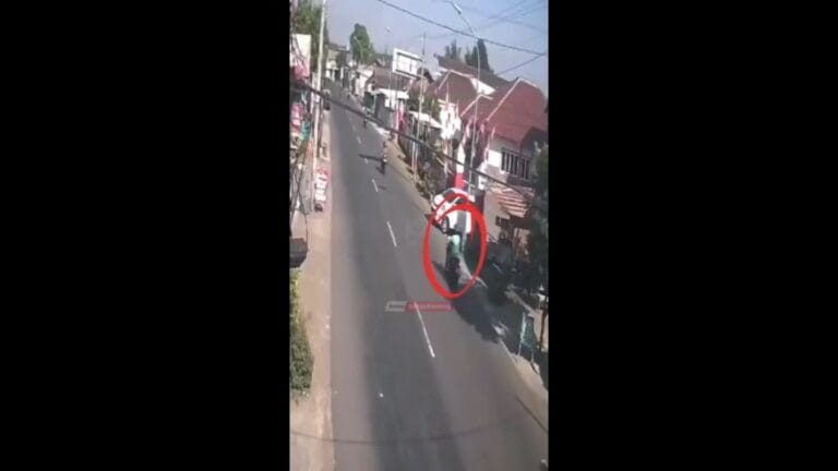 Viral Penjual Bakso Terjatuh Tersiram Kuah Panas, Polisi Mediasi Berakhir Damai