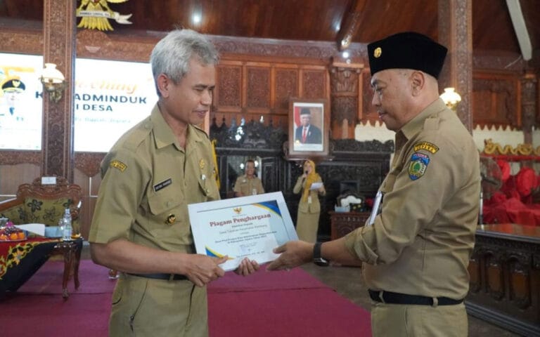 Kios Adminduk, Urus Dokumen Kependudukan Cukup di Kantor Desa