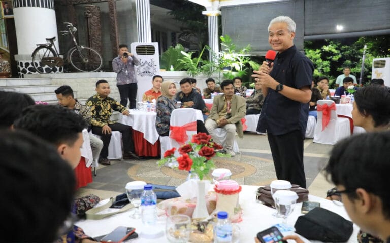 Diskusi Santai Bareng Mahasiswa Ilmu Politik
