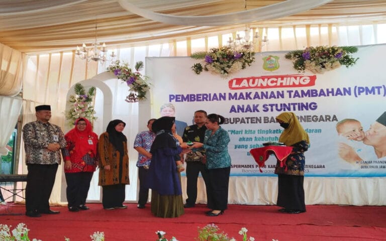 Berkomitmen Turunkan Stunting, Pemkab Banjarnegara Luncurkan Program PMT