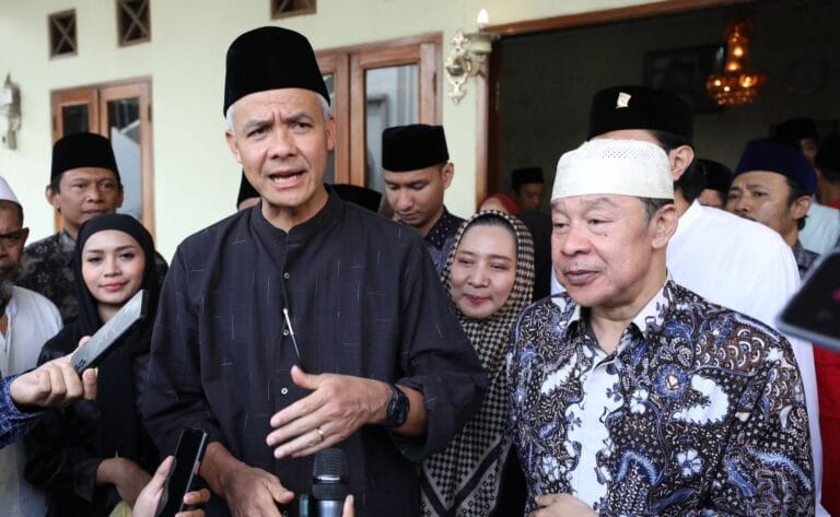 Sowan Ponpes Buntet Cirebon, Ganjar Dapat Wejangan Soal Kebangsaan