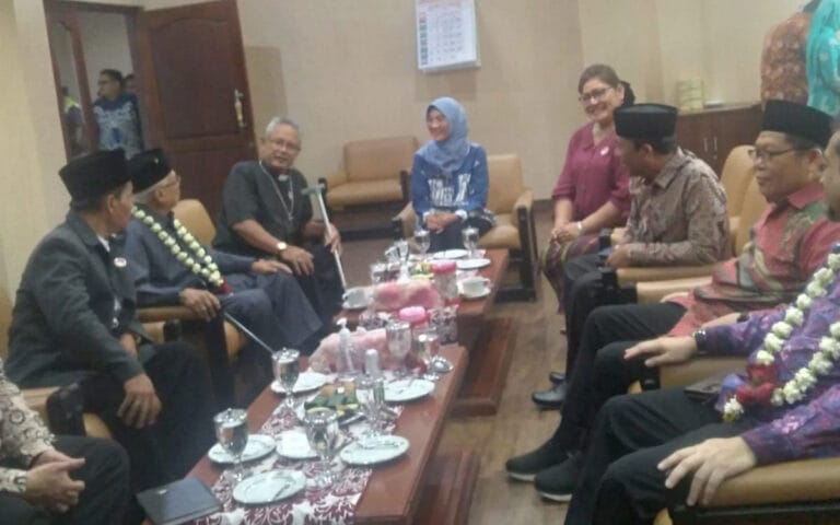 FKUB Jateng Ajak FKUB Kaltim ke Gereja Blenduk dan Vihara Watugong