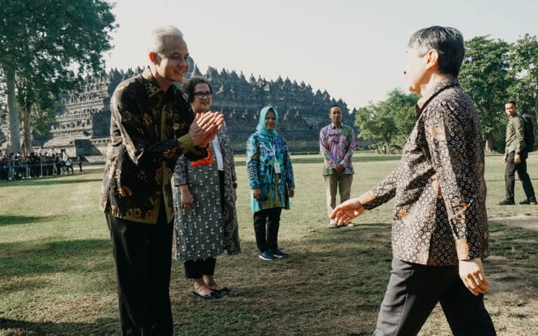 Ganjar Dampingi Kaisar Jepang Naruhito di Candi Borobudur
