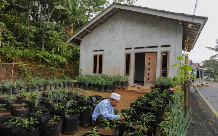Pengakuan Para Penerima Manfaat Program ‘Tuku Lemah Oleh Omah’yang Digagas Ganjar