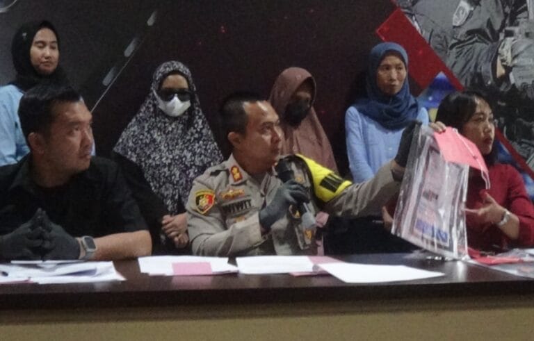 Terlilit Hutang Ibu Asal Bekasi Jual Bayi Rp30 Juta