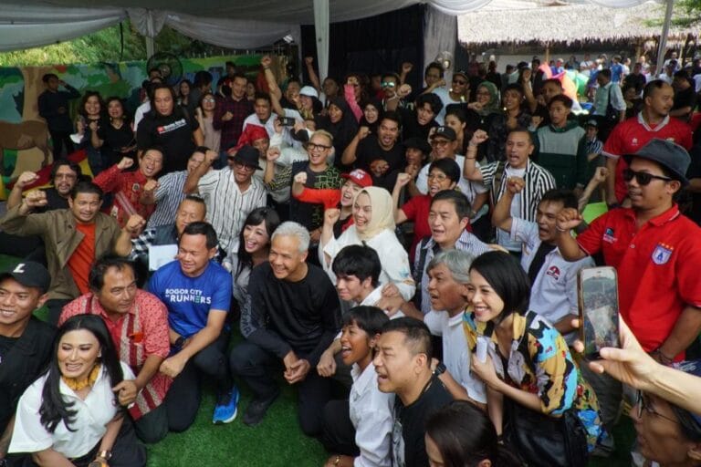 Anang Hermansyah Ciptakan Lagu Hitam Putih Garis Garis Untuk Ganjar