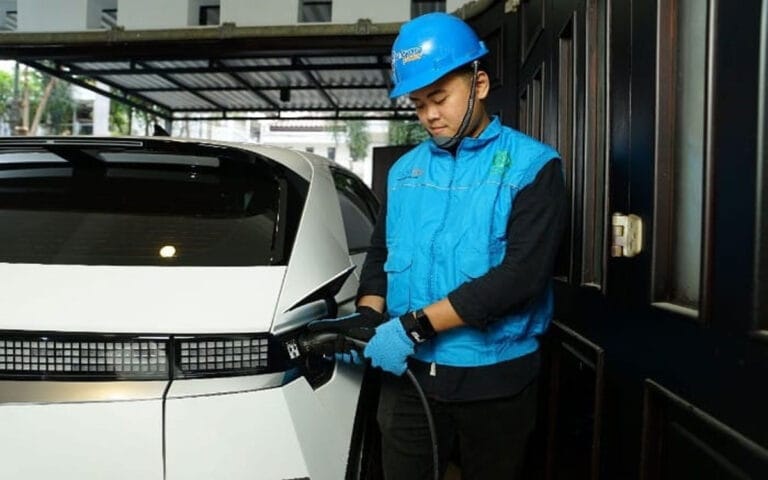 PLN Terus Dukung Ekosistem Kendaraan Listrik