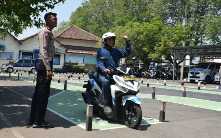Masyarakat Demak Senang Lintasan Ujian Praktek SIM Dipermudah