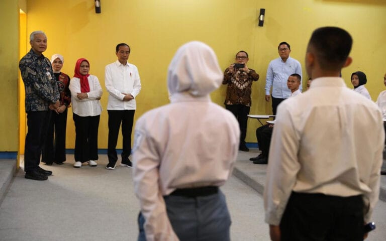 Bangganya Adelia dan Hilmi, Bisa Cerita soal Masa Depan Cerah Berkat SMKN Jateng