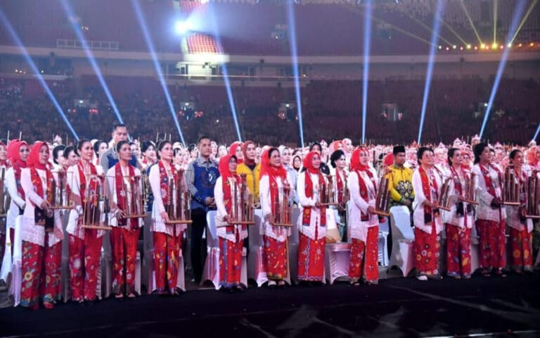 Indonesia Pecahkan Rekor Pergelaran Angklung Terbesar Dunia