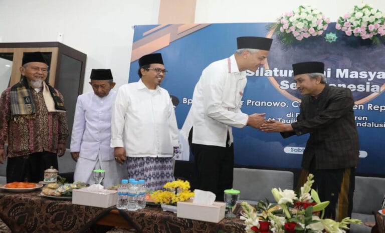 Pesan Ulama ke Ganjar: Kalau Jadi Presiden, Tolong Insentif Guru Agama Dilanjutkan