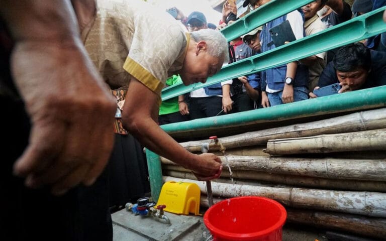 Ganjar Resmikan SPAM Gandrungmangu Cilacap