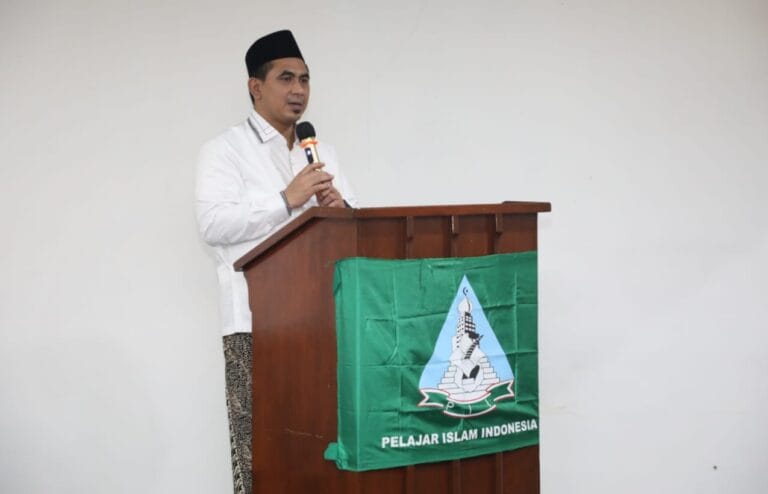 Taj Yasin Minta Kader Pelajar Turut Membangun Negara Indonesia