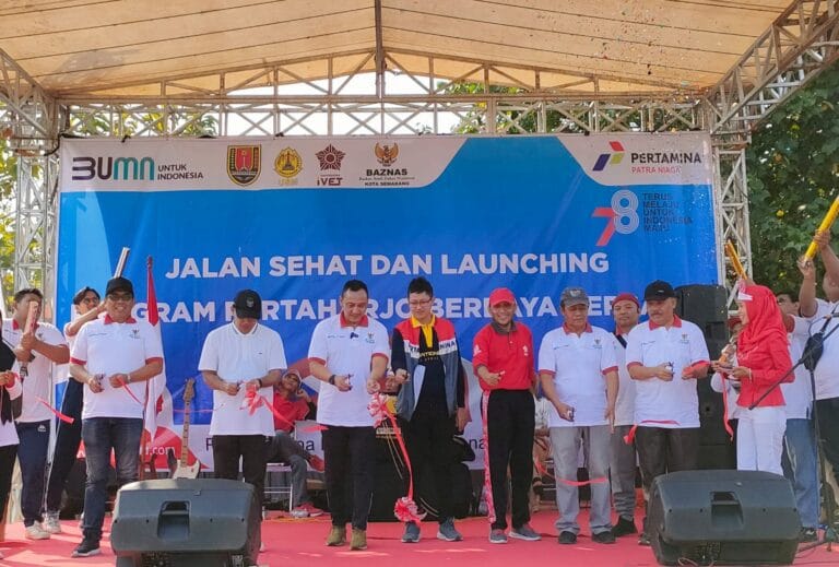 Unisvet Luncurkan Program Inovasi Urban Farming Berbasis Smart Aeroponik