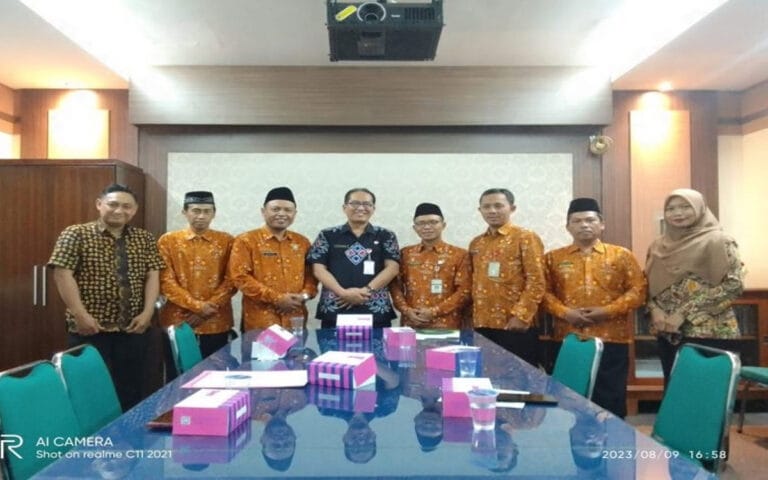 Pemerintah Provinsi Jawa Tengah Terima AGPAII Award