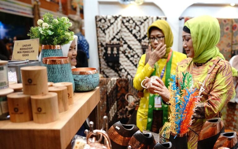 Digandeng Dekranasda Jateng Ikuti Kriyanusa, Perajin: “Amazing”