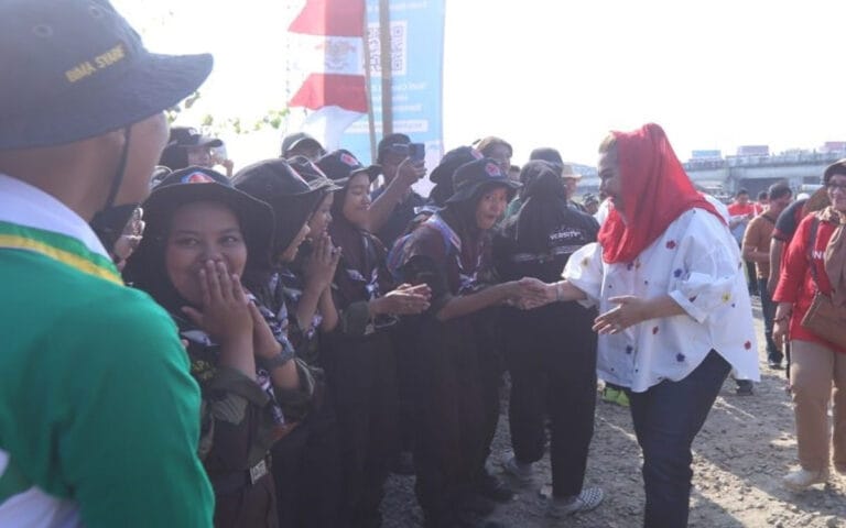 Ita Terus Dorong Masyarakat Untuk Pilah Sampah