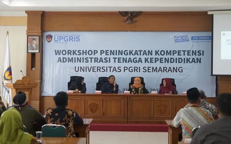 Rektor UPGRIS: Sudah Merancang Mahasiswa Tidak Perlu Menulis Skripsi
