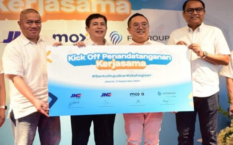 Tingkatkan Layanan, JNE Kolaborasi Bareng Moxa dan FIFGROUP