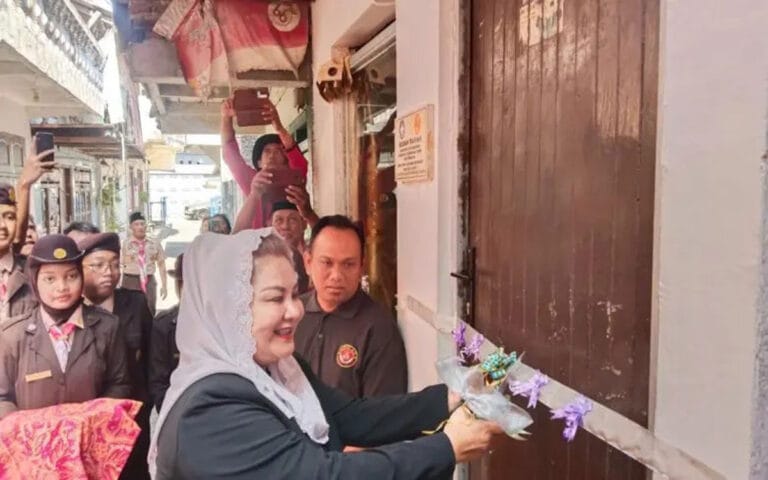 Ita Beri Apriasi Pramuka Yang Rehabilitasi Rumah Sumarni