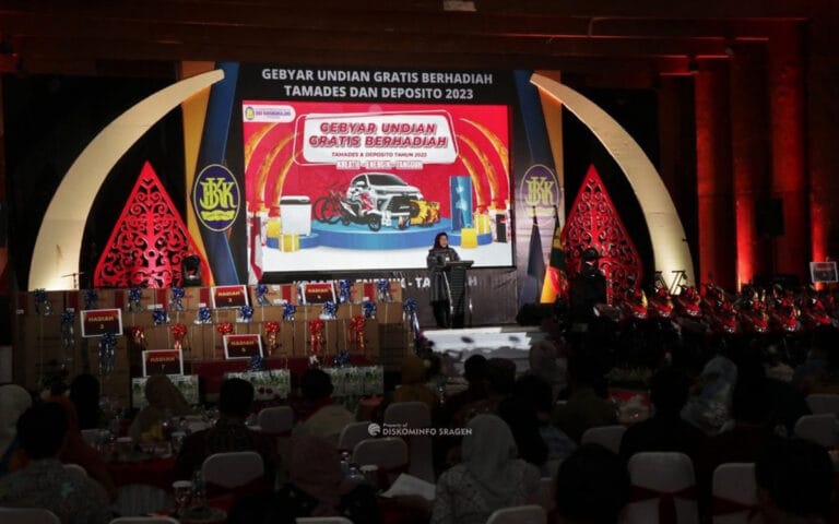 Apresiasi Nasabah, PT BPR-BKK Karangmalang Sragen Gelar Undian Berhadiah