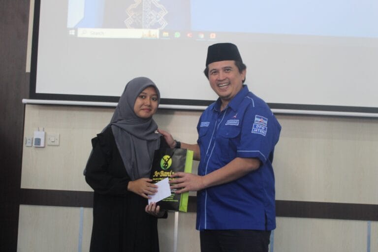 HUT Partai Demokrat, DPD Partai Demokrat Jateng Gelar Berbagai Lomba