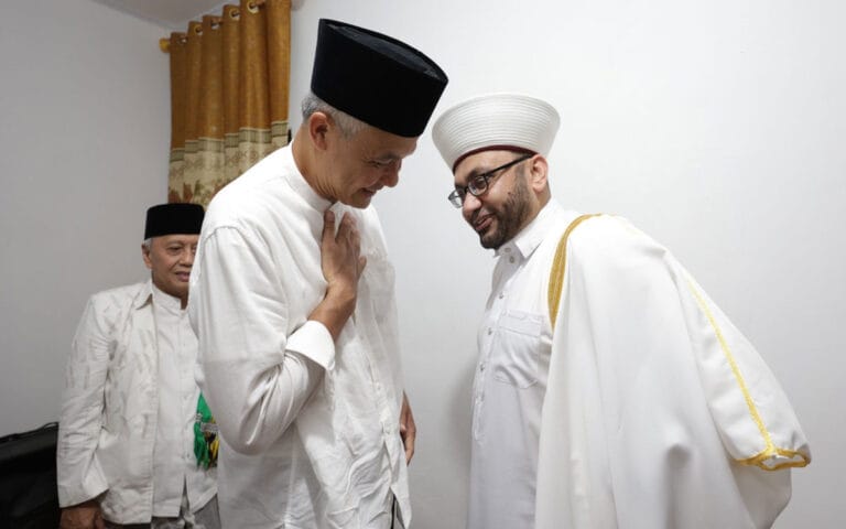 Ketemu Ganjar, Cicit Syech Abdul Qadir Al Jailani Sampaikan Kekagumannya pada Pancasila