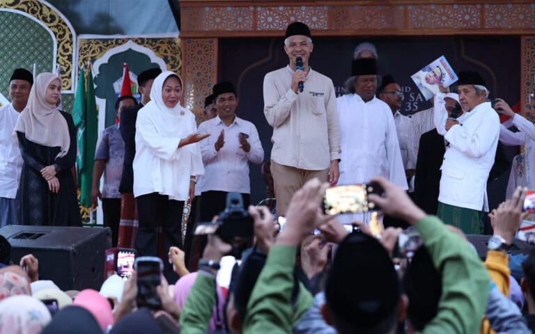 Gus Muwafiq; Ganjar Cucu Mantu Mbah Hisyam, Pasti Berjuang untuk Rakyat