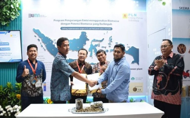 PLN Gandeng PT EKN Racik Limbah Sawit Jadi Biomassa Pasok PLTU Bengkayang Kalbar