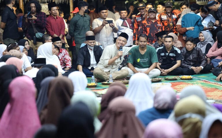 Ganjar Apresiasi Petani Milenial Purbalingga, Manfaatkan Tanah Bengkok Jadi Agrowisata