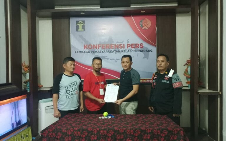 Petugas Lapas Semarang Gagalkan Modus Pelemparan Narkoba