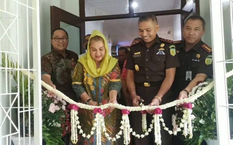 Kajati Jateng Bersama Pemkot Semarang Resmikan Balai Rehabilitas