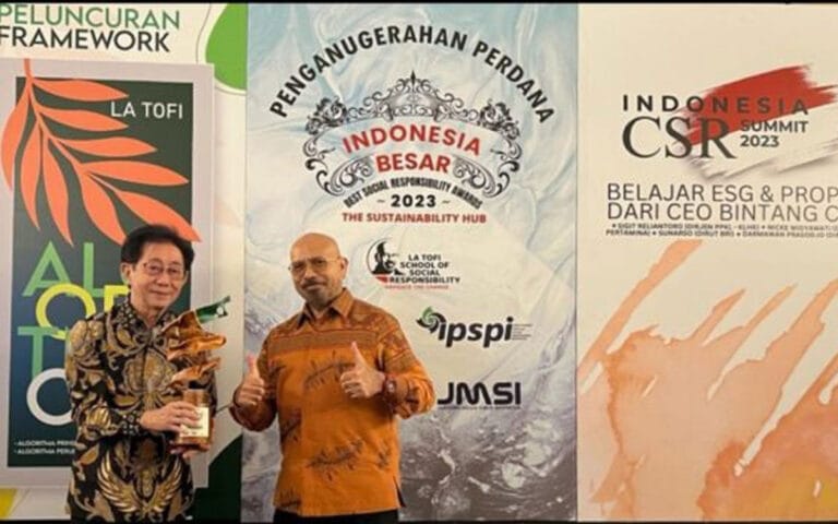 Sido Muncul Raih Penghargaan Bintang CSR Indonesia Besar dari La Tofi School of Social Responsibility