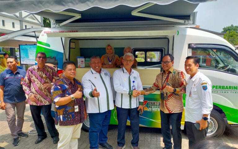 Perbarindo Edukasi dan Literasi Keuangan Bagi Siswa SMA