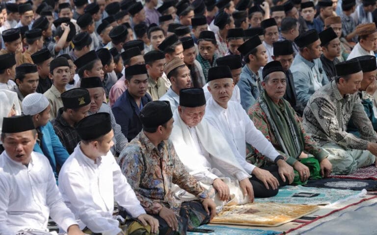 Usai Ganjar dan Kiai Khos Cianjur Salat Istisqa, Desa Tegallega Diguyur Hujan
