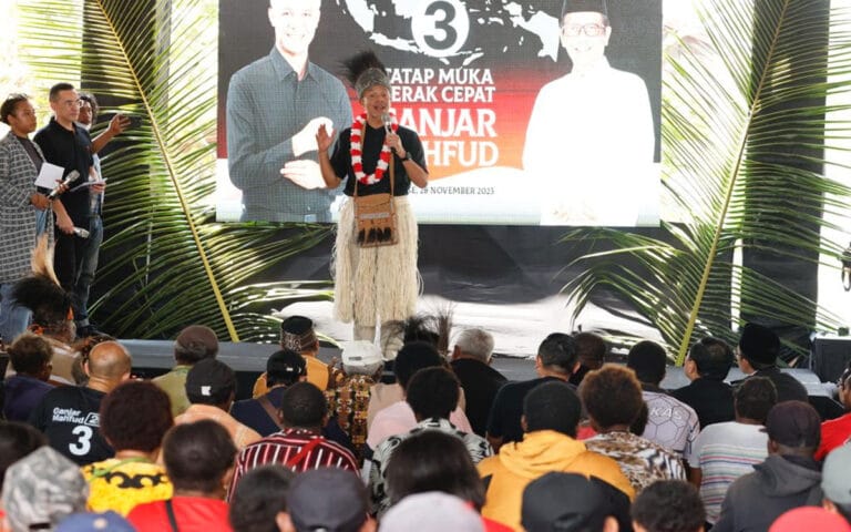 Ganjar Mulai Kampanye di Desa Terpencil di Merauke