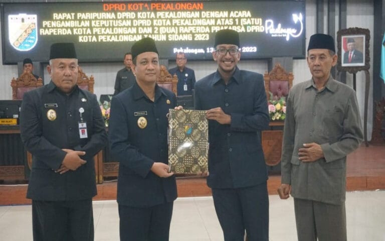 Pekalongan Sahkan Perda Jamdistek Bagi Pekerja Rentan Sektor Informal