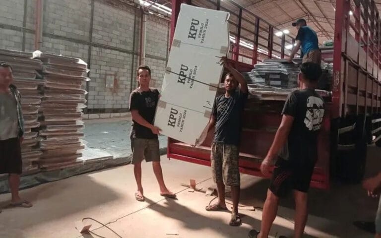 KPU Jepara Terima 13.690 Bilik Suara