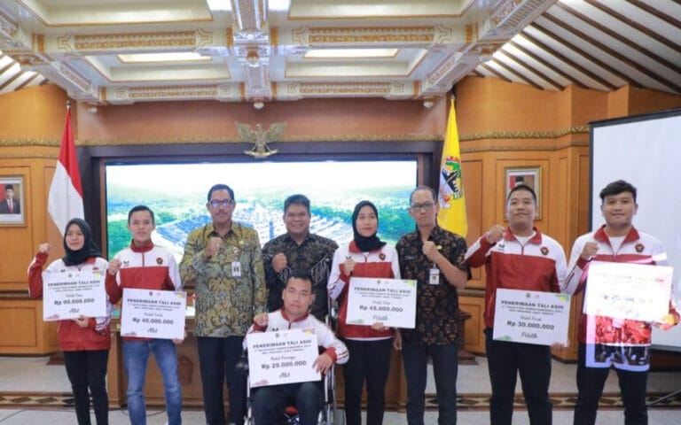 Sumbang 38 Medali, Atlet dan Pelatih Asian Paragames Jateng Peroleh Tali Asih