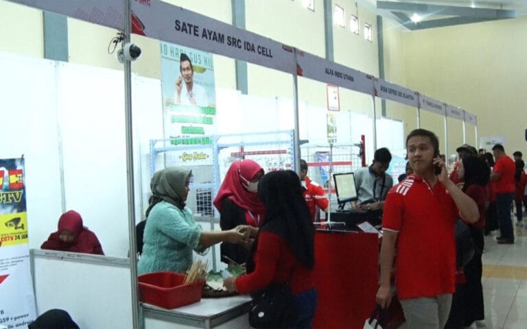 Dinkopdag Temanggung Dukung SRC Modernisasi Toko Kelontong