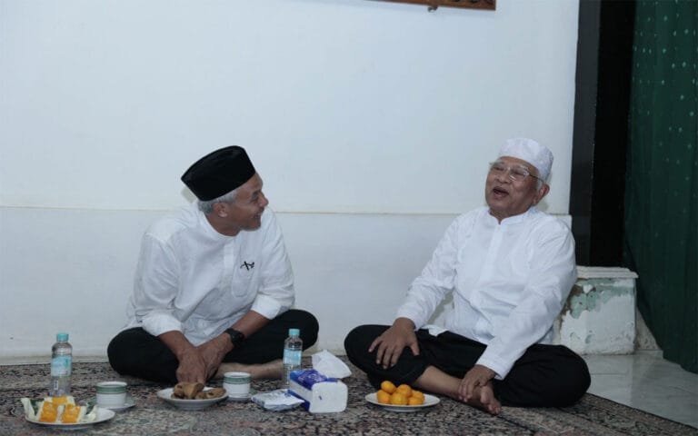 Tanggapi Puisi Gus Mus, Ganjar: Untuk Luruskan Kondisi Yang Bengkok