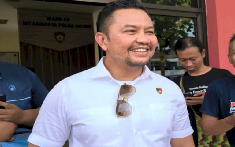 Rampas Mobil Pakai Derek, 6 Debtcollector Ditangkap Polisi