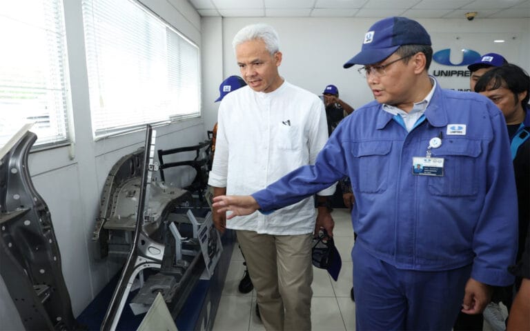 Sambut Kedatangan Ganjar, Bos PT Unipres Rela Hentikan Produksi Setengah Hari