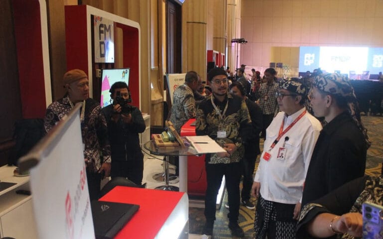 LaporGub Jateng Unjuk Gigi di Festival Media Digital Pemerintah KPK RI