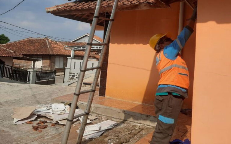 PLN Gerak Cepat Amankan Kelistrikan Warga Terdampak Gempa Brebes
